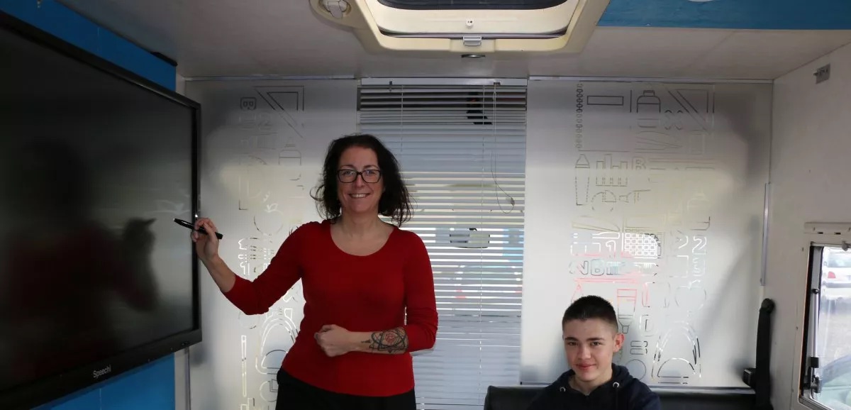 La Manche Libre : Professeur Truck, une autre façon de réviser à Vire